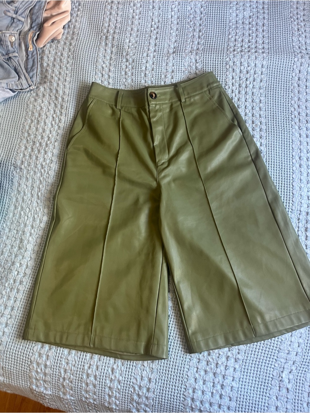 High-Waist Sage  Green Faux Leather Bermuda Shorts - Picture 5 of 8